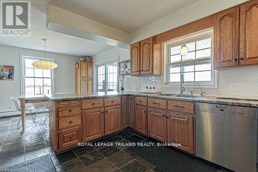 1281 Scotland Drive, London, Ontario  N6N 1L1 - Photo 4 - X12010159