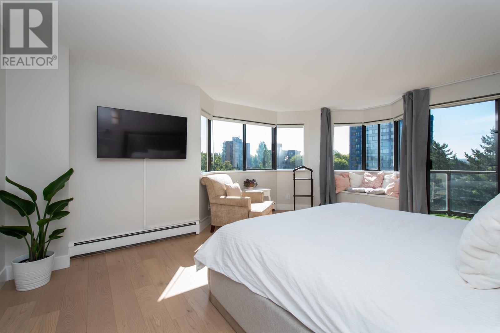 Listing Picture 13 of 30 : 8B 1568 W 12TH AVENUE, Vancouver / 溫哥華 - 魯藝地產 Yvonne Lu Group - MLS Medallion Club Member