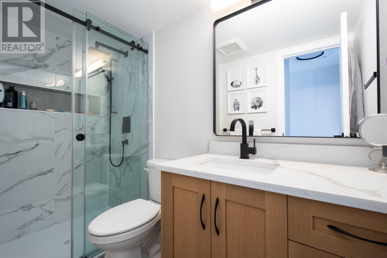 Listing Picture 18 of 30 : 8B 1568 W 12TH AVENUE, Vancouver / 溫哥華 - 魯藝地產 Yvonne Lu Group - MLS Medallion Club Member