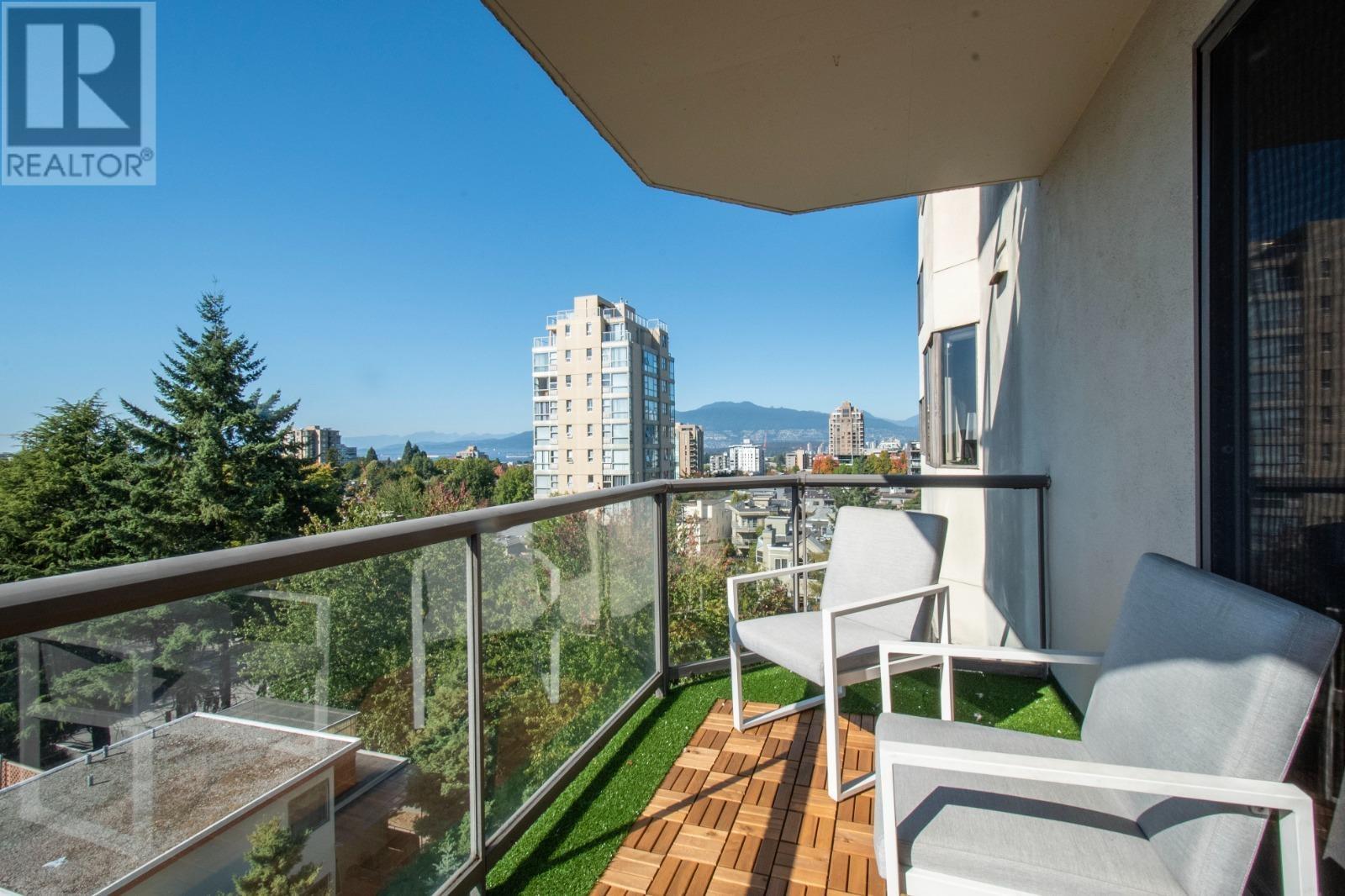 Listing Picture 24 of 30 : 8B 1568 W 12TH AVENUE, Vancouver / 溫哥華 - 魯藝地產 Yvonne Lu Group - MLS Medallion Club Member