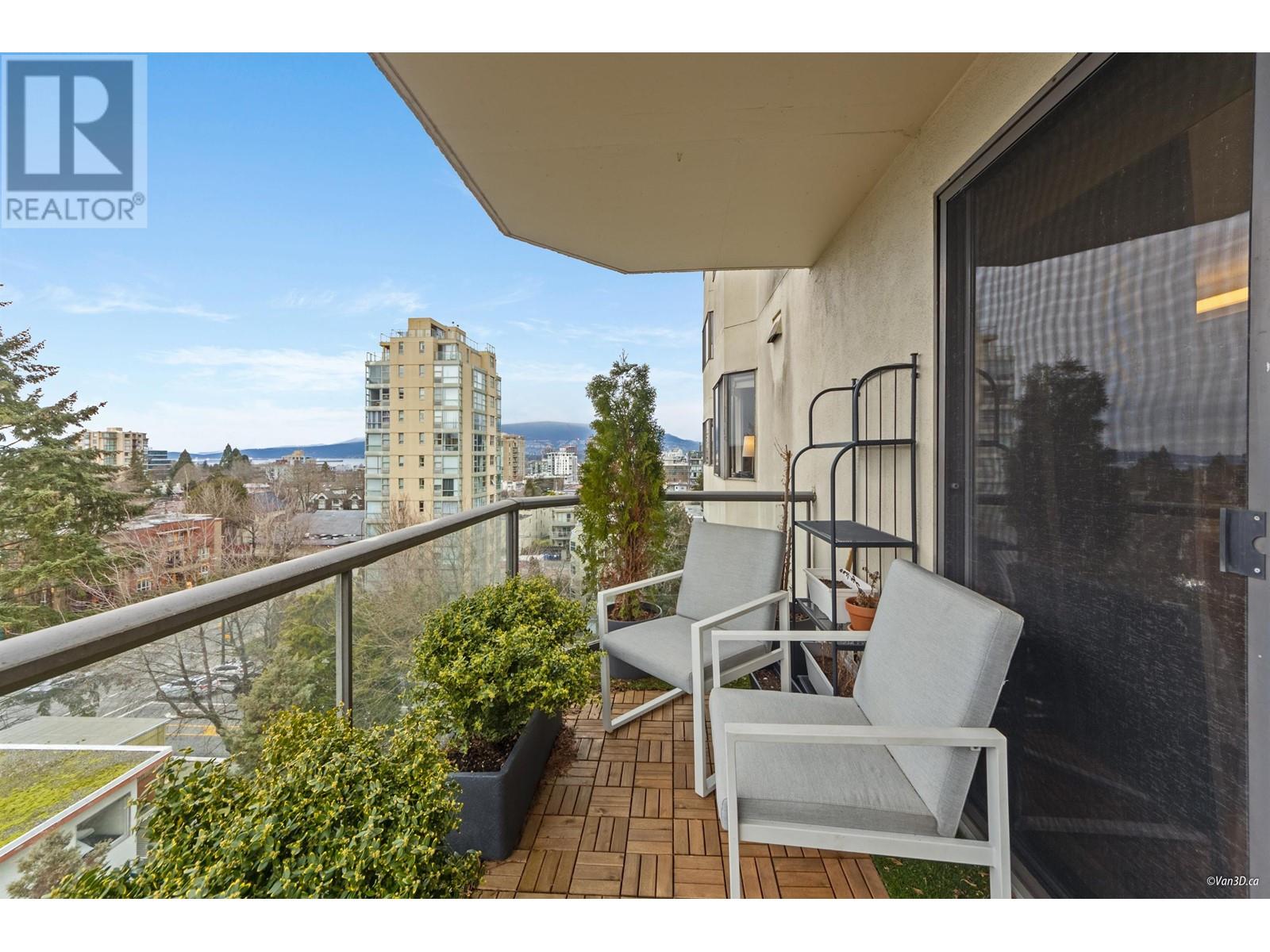 Listing Picture 26 of 30 : 8B 1568 W 12TH AVENUE, Vancouver / 溫哥華 - 魯藝地產 Yvonne Lu Group - MLS Medallion Club Member