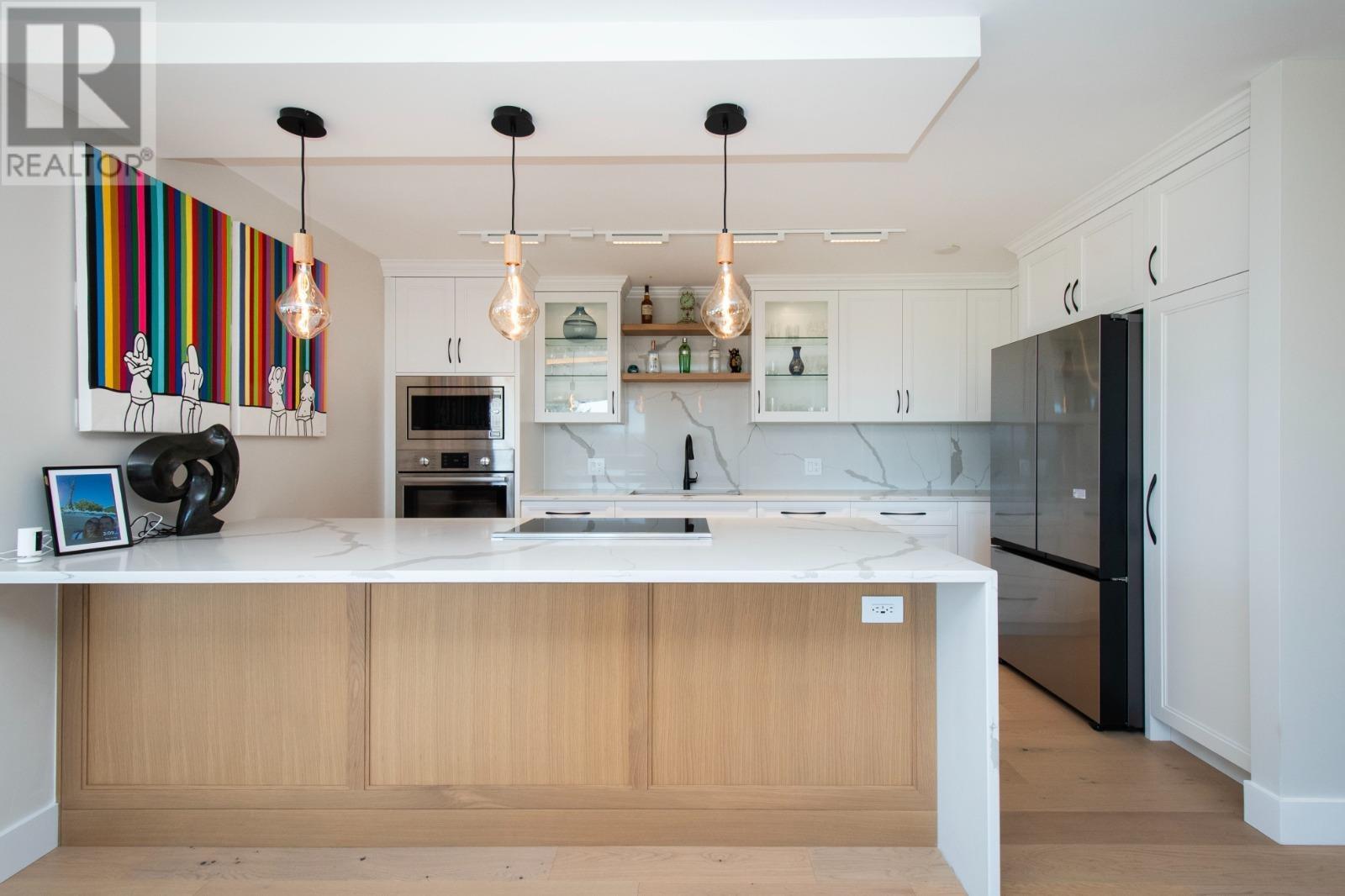 Listing Picture 3 of 30 : 8B 1568 W 12TH AVENUE, Vancouver / 溫哥華 - 魯藝地產 Yvonne Lu Group - MLS Medallion Club Member