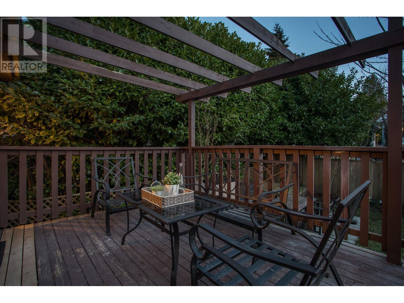 Listing Picture 16 of 35 : 42 E 24TH AVENUE, Vancouver / 溫哥華 - 魯藝地產 Yvonne Lu Group - MLS Medallion Club Member