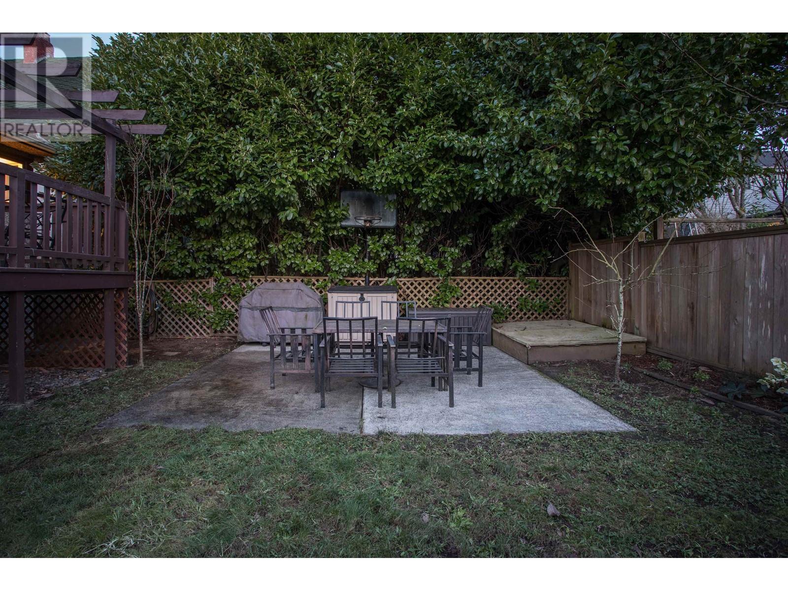 Listing Picture 20 of 35 : 42 E 24TH AVENUE, Vancouver / 溫哥華 - 魯藝地產 Yvonne Lu Group - MLS Medallion Club Member