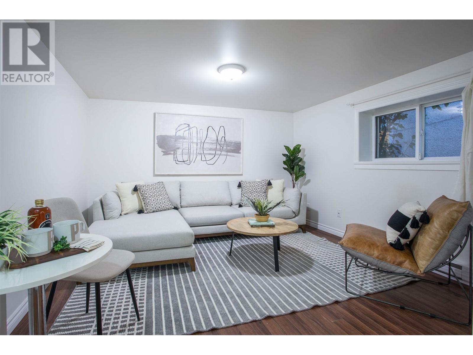 Listing Picture 27 of 35 : 42 E 24TH AVENUE, Vancouver / 溫哥華 - 魯藝地產 Yvonne Lu Group - MLS Medallion Club Member