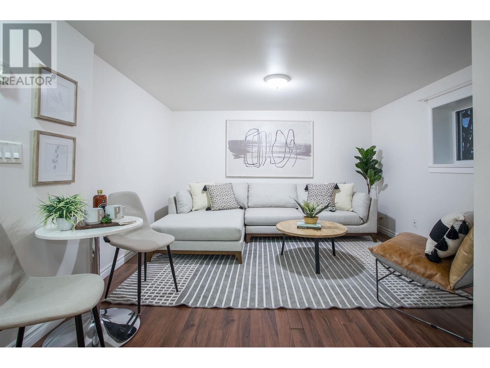 Listing Picture 28 of 35 : 42 E 24TH AVENUE, Vancouver / 溫哥華 - 魯藝地產 Yvonne Lu Group - MLS Medallion Club Member