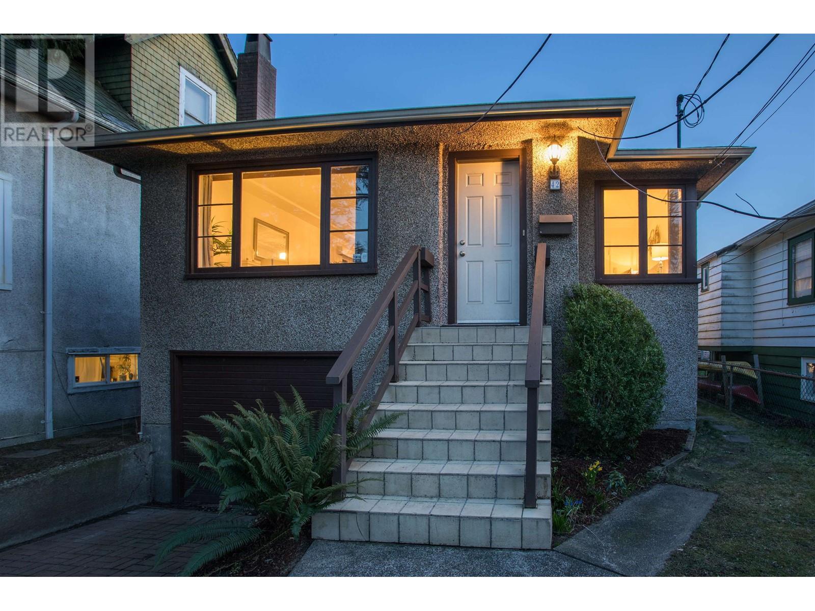 Listing Picture 34 of 35 : 42 E 24TH AVENUE, Vancouver / 溫哥華 - 魯藝地產 Yvonne Lu Group - MLS Medallion Club Member