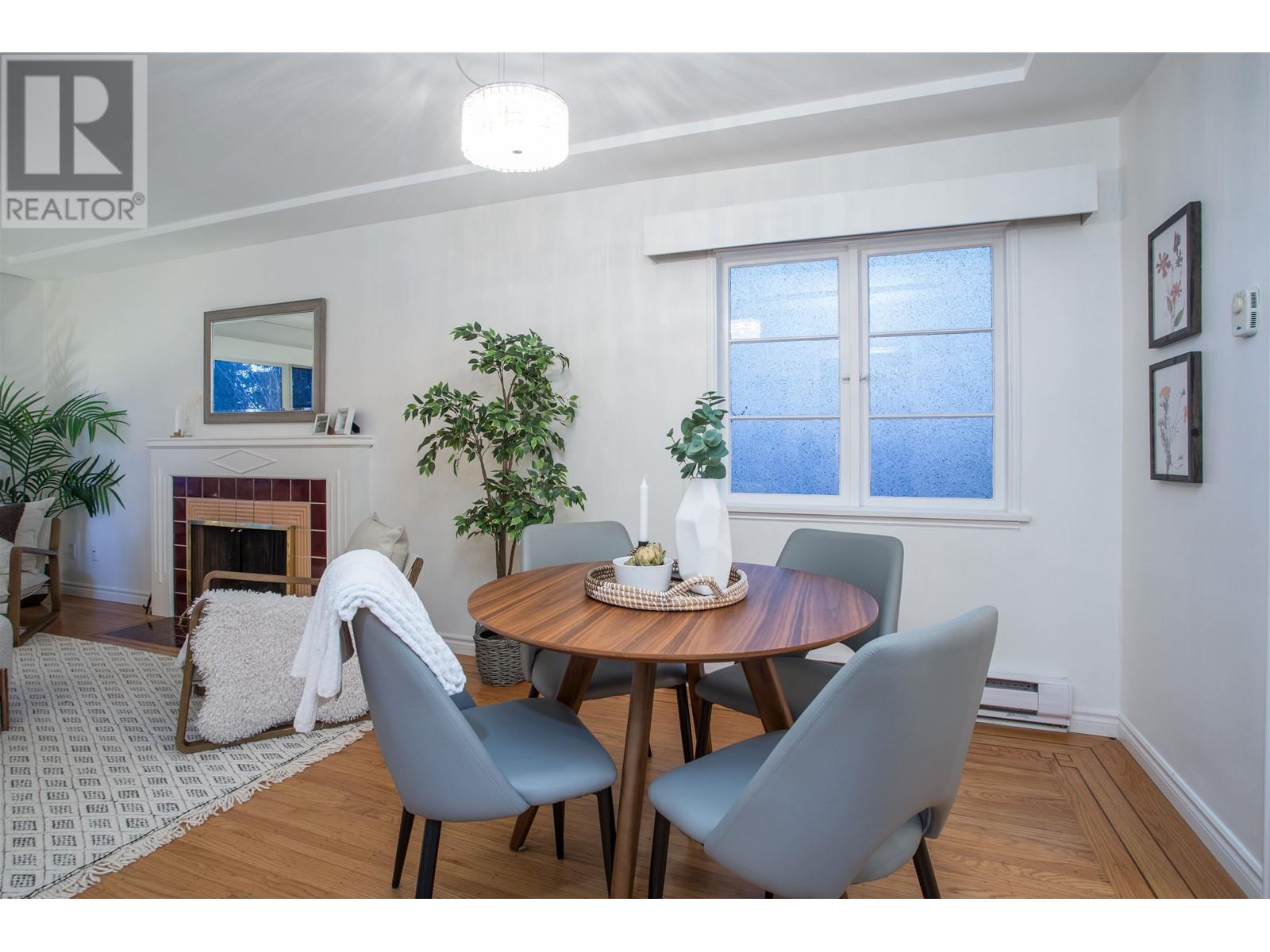 Listing Picture 9 of 35 : 42 E 24TH AVENUE, Vancouver / 溫哥華 - 魯藝地產 Yvonne Lu Group - MLS Medallion Club Member