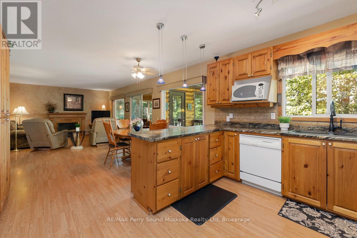 2 Sunset Trail, Whitestone, Ontario  P0A 1G0 - Photo 14 - X12010128