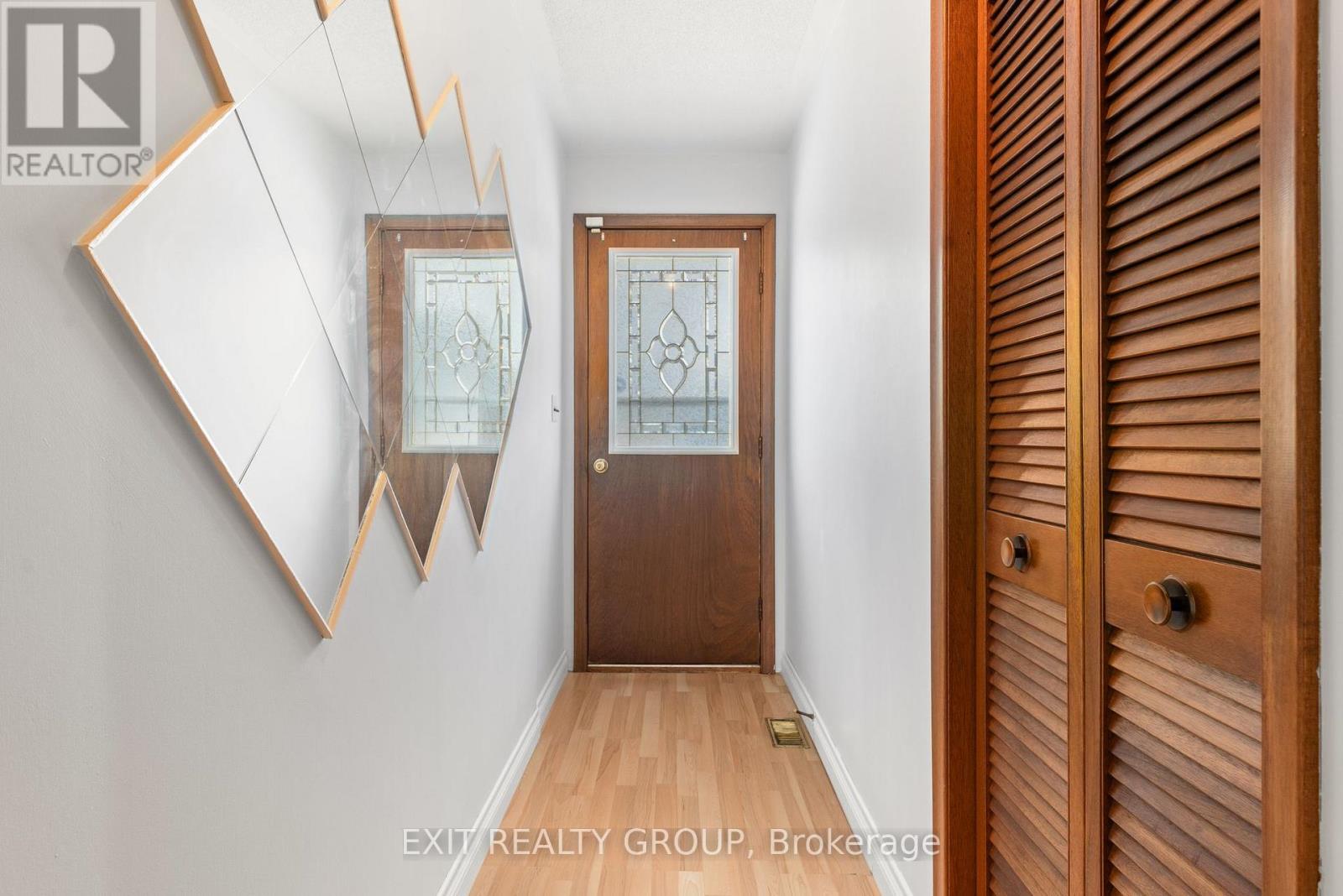 94 West Street, Quinte West, Ontario  K8V 2M2 - Photo 2 - X12010270