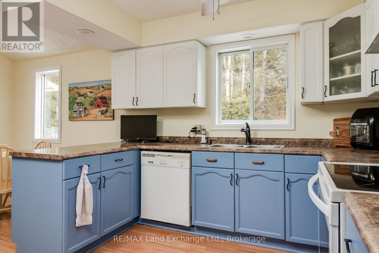 763 Bradford Drive, Saugeen Shores, Ontario  N0H 2C4 - Photo 10 - X12010370
