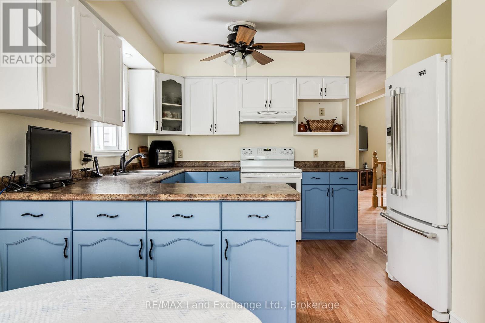 763 Bradford Drive, Saugeen Shores, Ontario  N0H 2C4 - Photo 15 - X12010370