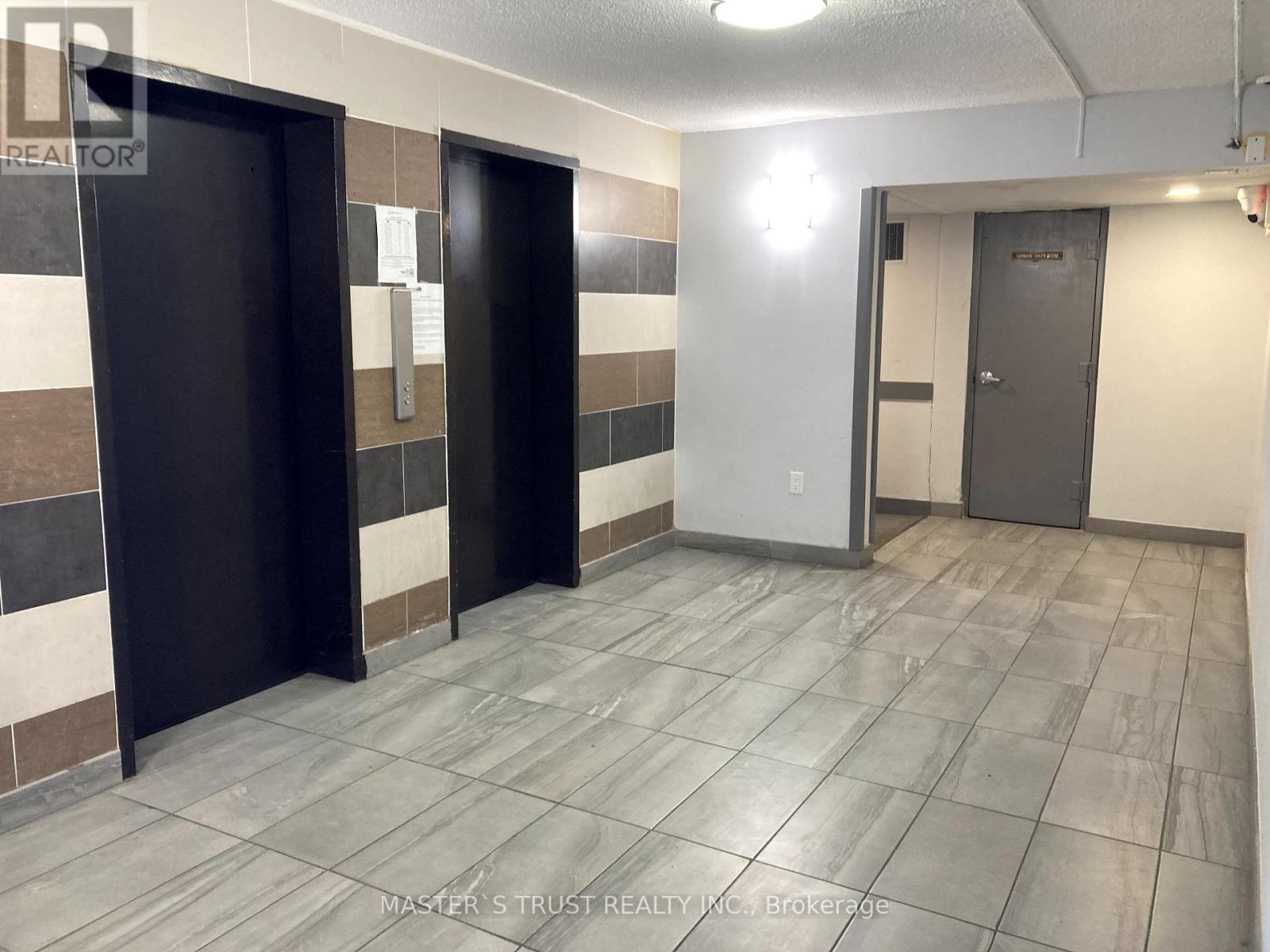 612 - 4673 Jane Street, Toronto, Ontario  M3N 2L1 - Photo 9 - W12010229