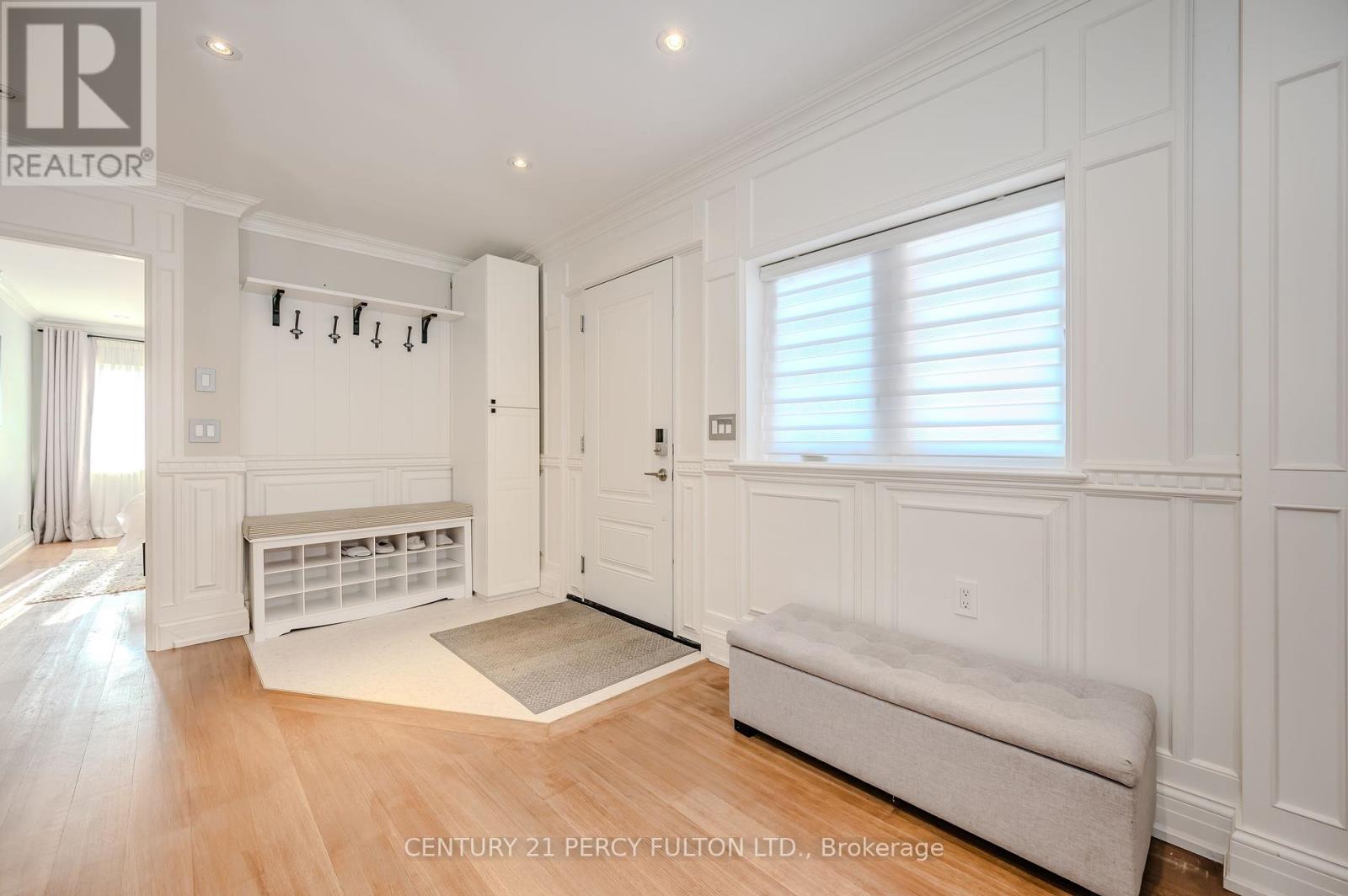 Property at 12 ARKLEY CRESCENT image 3