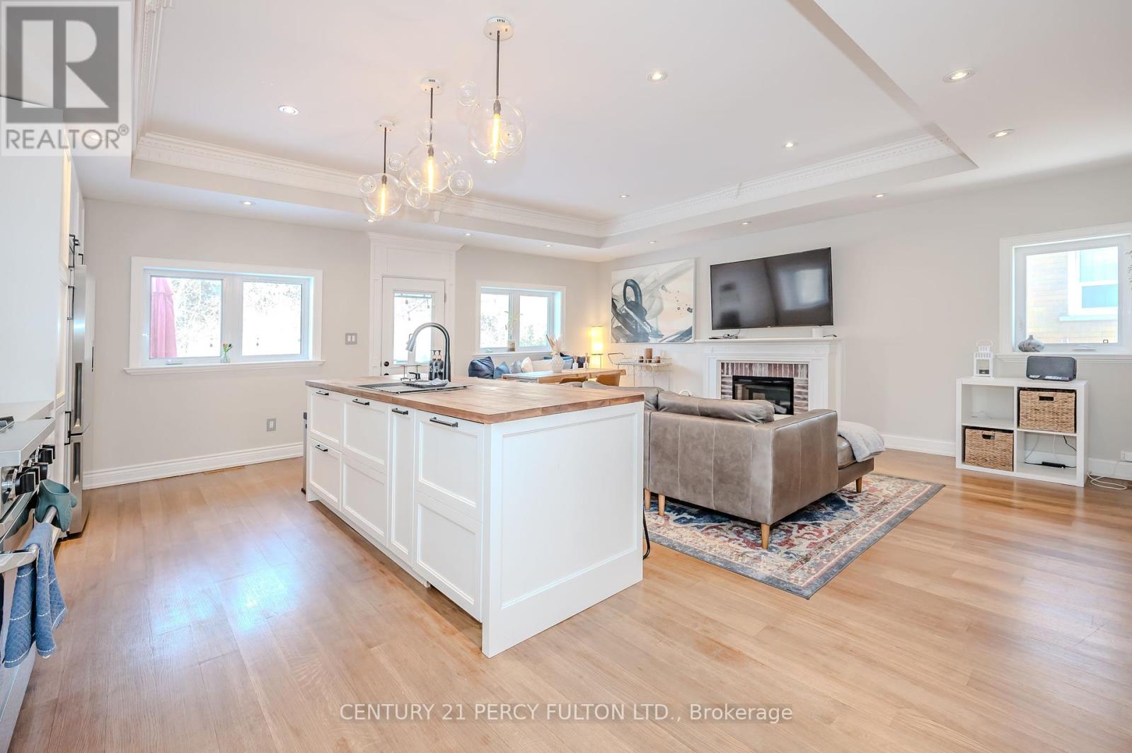 Property at 12 ARKLEY CRESCENT image 5