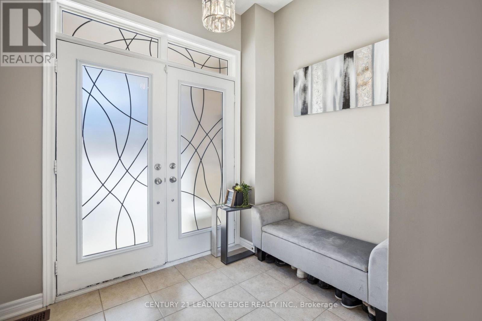 Property at 28 ROUGEVIEW PARK CRESCENT image 5