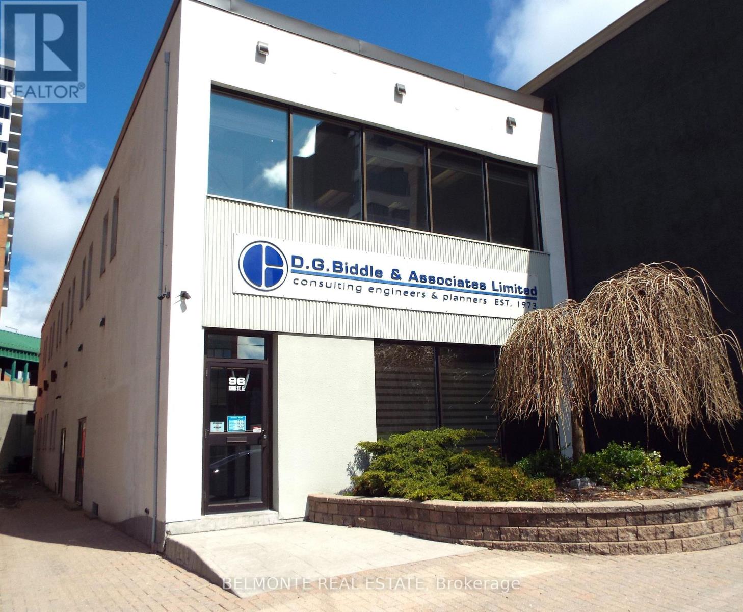96 KING STREET E, Oshawa, Ontario