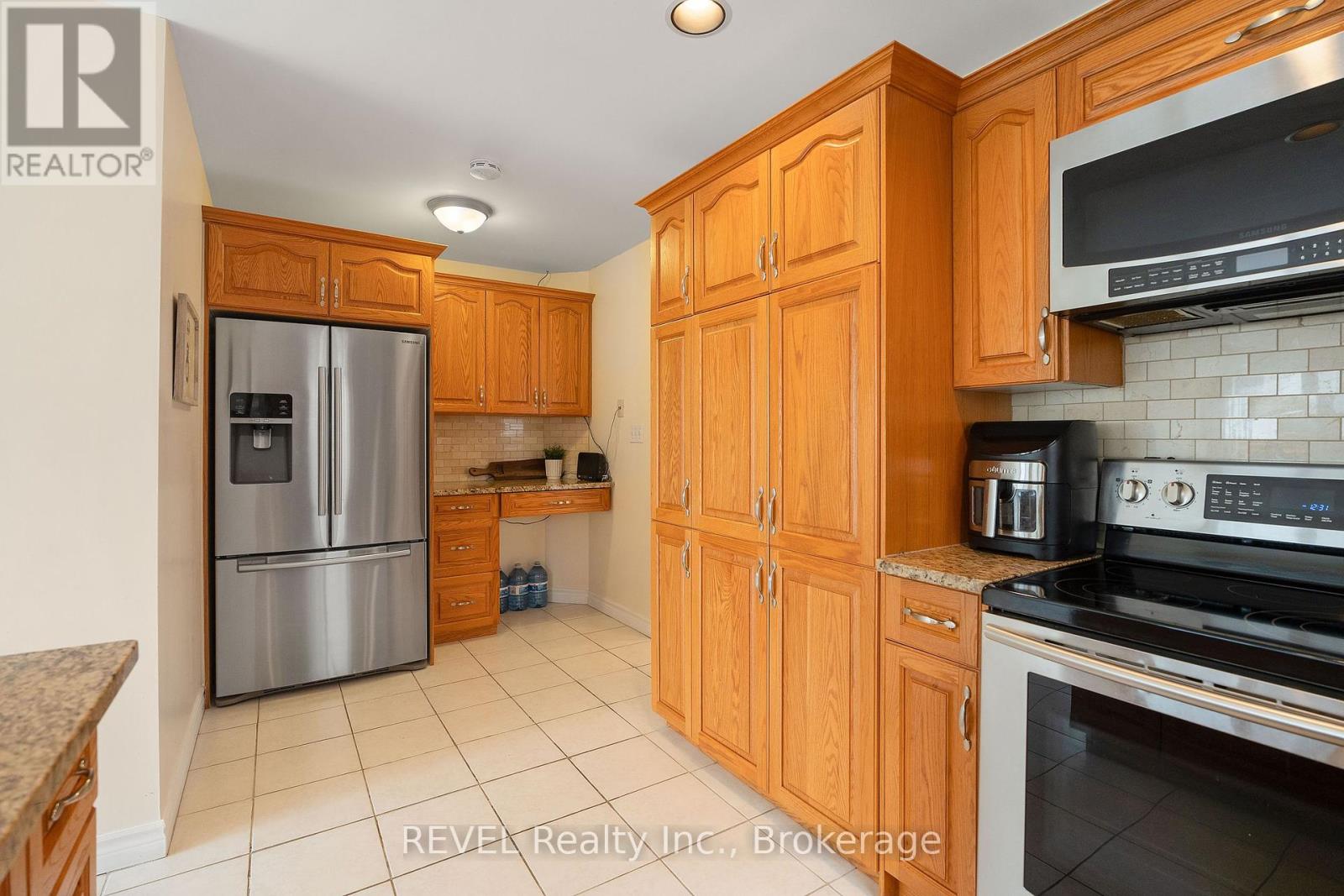 4475 Paddock Trail Drive, Niagara Falls, Ontario  L2E 3E6 - Photo 7 - X12010388