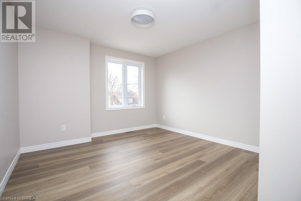 355 Wellington Street, Brantford, Ontario  N3S 4A7 - Photo 40 - 40687417