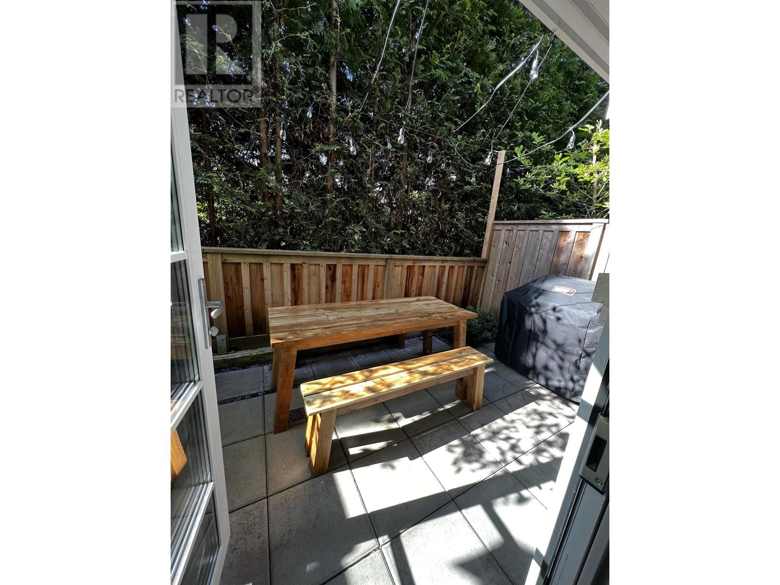 23 1133 Ridgewood Drive, North Vancouver, British Columbia  V7R 0A4 - Photo 30 - R2975389