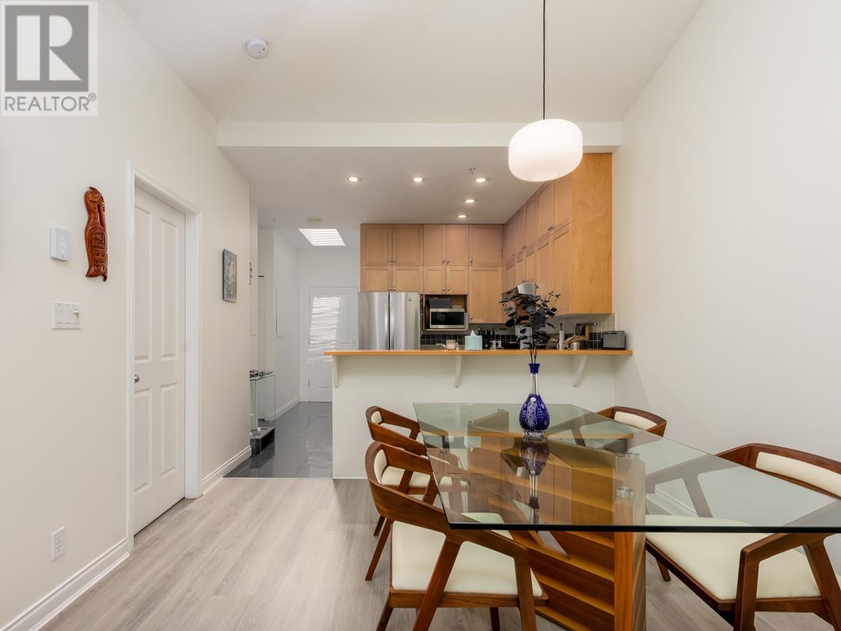 316 1675 W 10th Avenue, Vancouver, British Columbia  V6J 2A2 - Photo 10 - R2975404