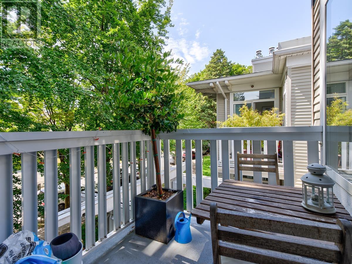 316 1675 W 10th Avenue, Vancouver, British Columbia  V6J 2A2 - Photo 13 - R2975404