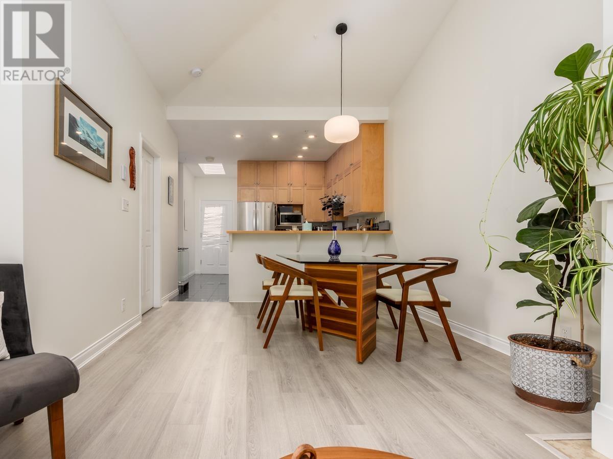 316 1675 W 10th Avenue, Vancouver, British Columbia  V6J 2A2 - Photo 15 - R2975404