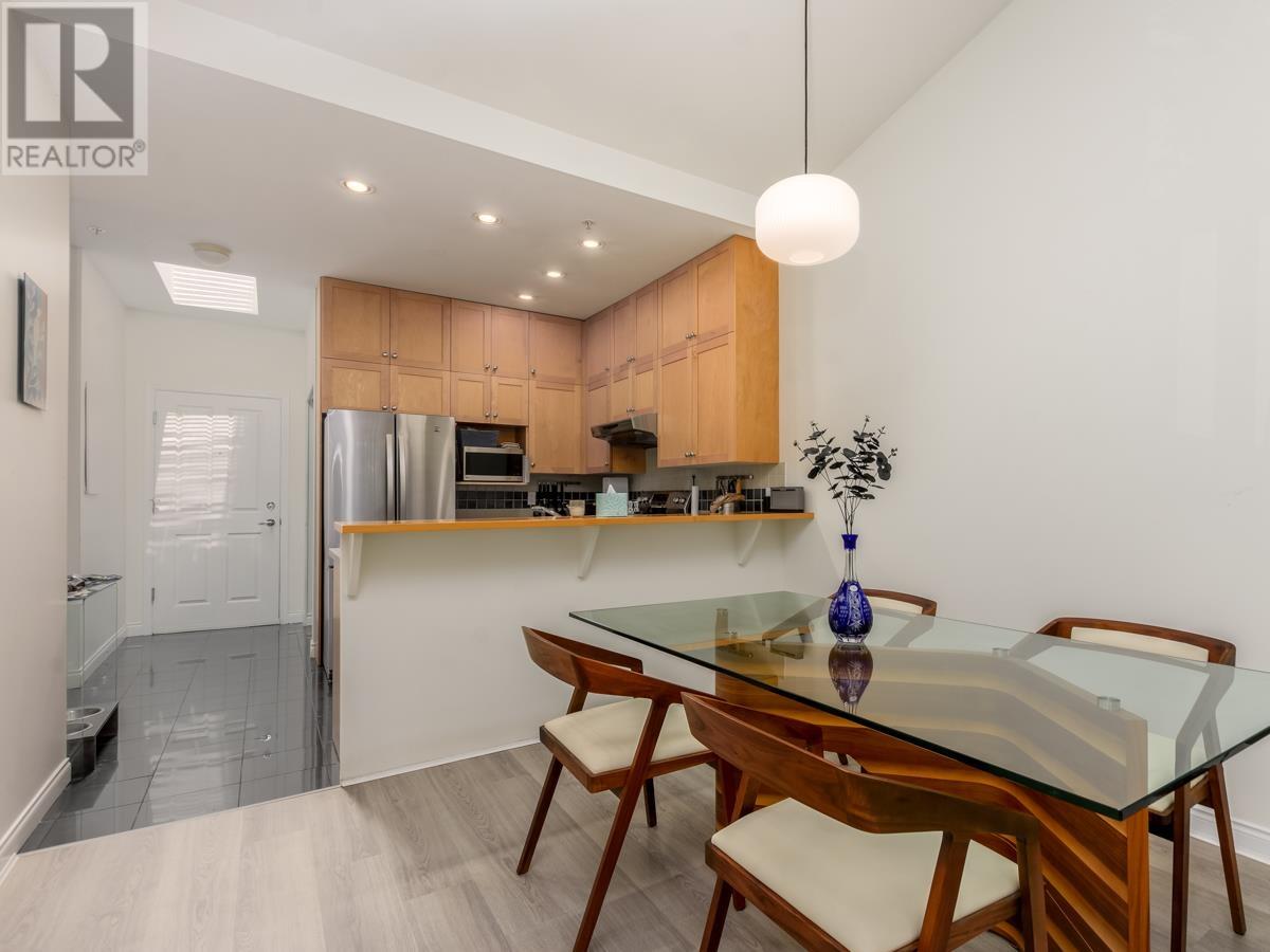 316 1675 W 10th Avenue, Vancouver, British Columbia  V6J 2A2 - Photo 8 - R2975404