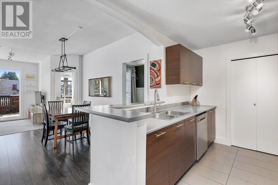 Listing Picture 11 of 21 : 118 6033 KATSURA STREET, Richmond / 烈治文 - 魯藝地產 Yvonne Lu Group - MLS Medallion Club Member