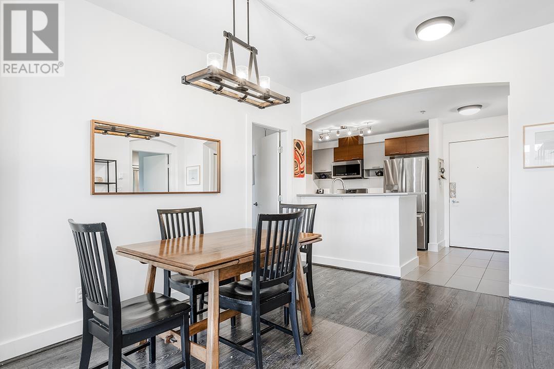 Listing Picture 9 of 21 : 118 6033 KATSURA STREET, Richmond / 烈治文 - 魯藝地產 Yvonne Lu Group - MLS Medallion Club Member