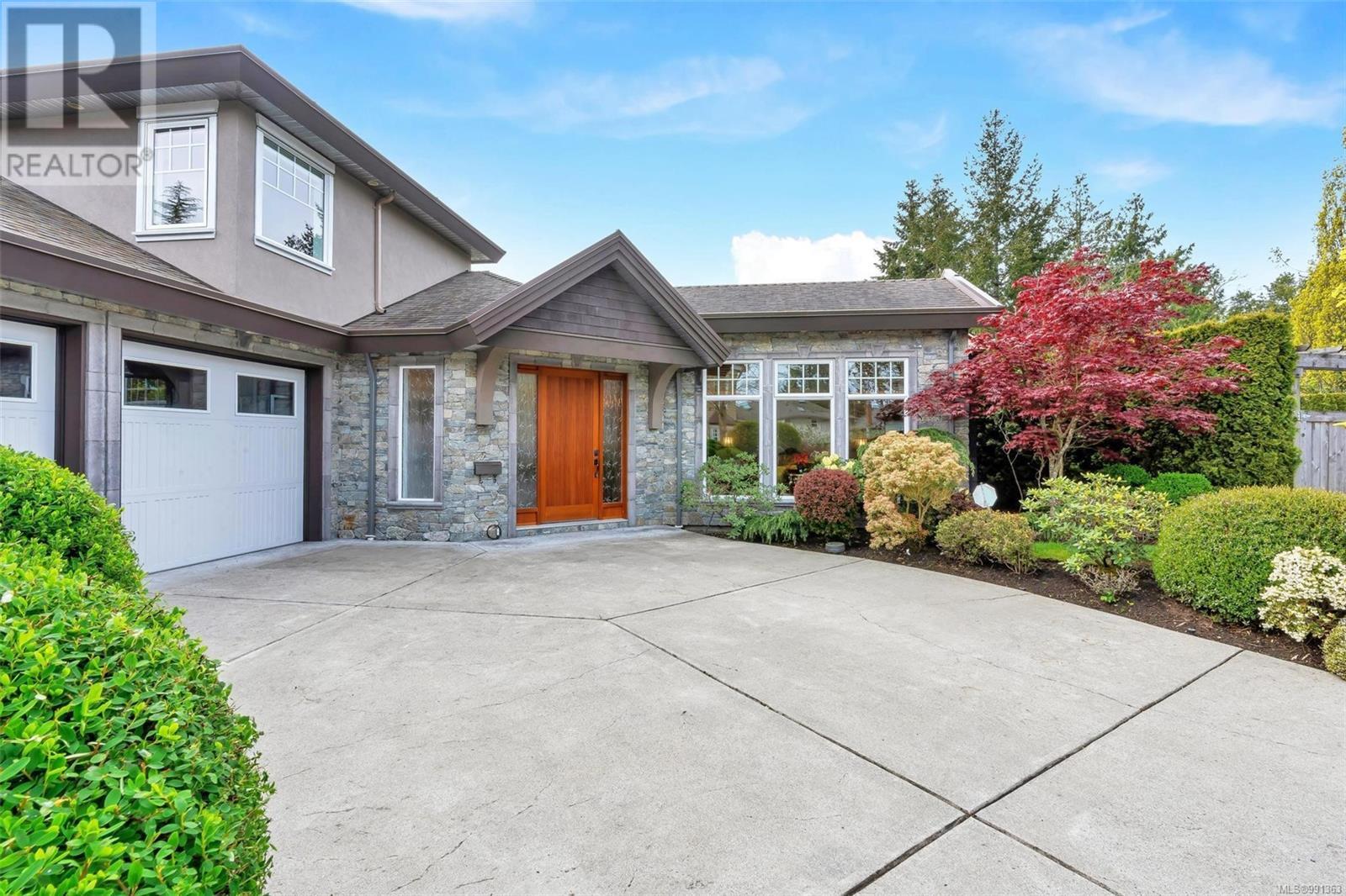 Property at 1705 De Sousa Pl image 2