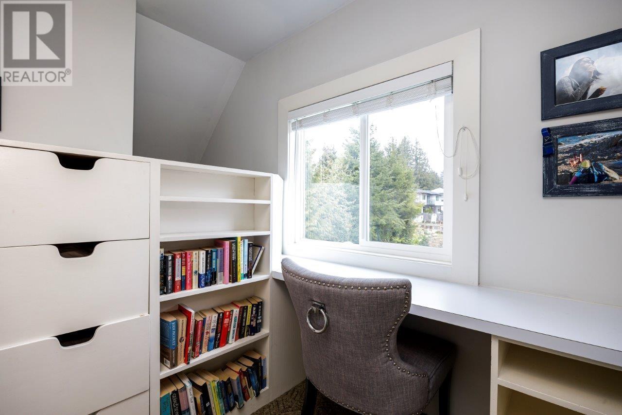 3003 Fromme Road, North Vancouver, British Columbia  V7K 2C8 - Photo 31 - R2975397