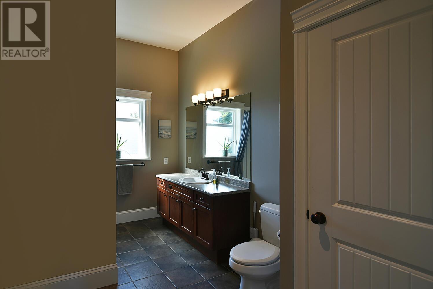 1464 Sunset Place, Gibsons, British Columbia  V0N 1V5 - Photo 32 - R2975415