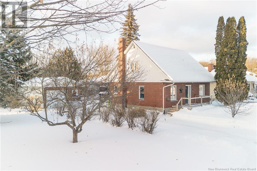 Property at 70 Ordonnance Avenue image 2