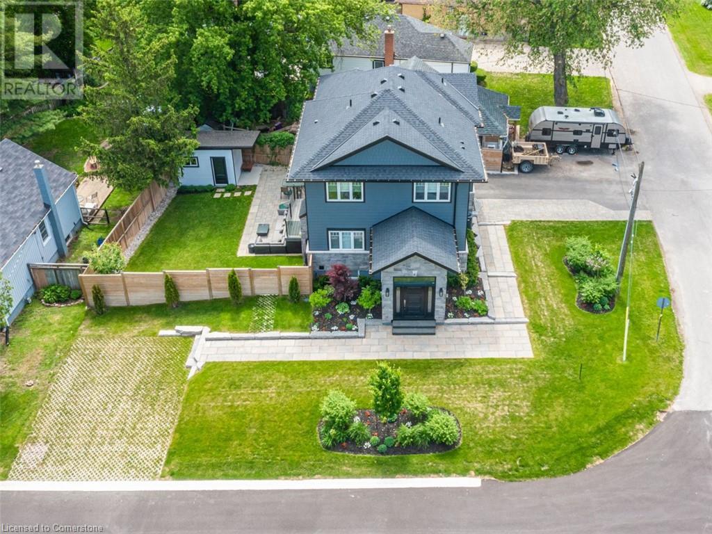 Property at 6 CREDIT Street image 3