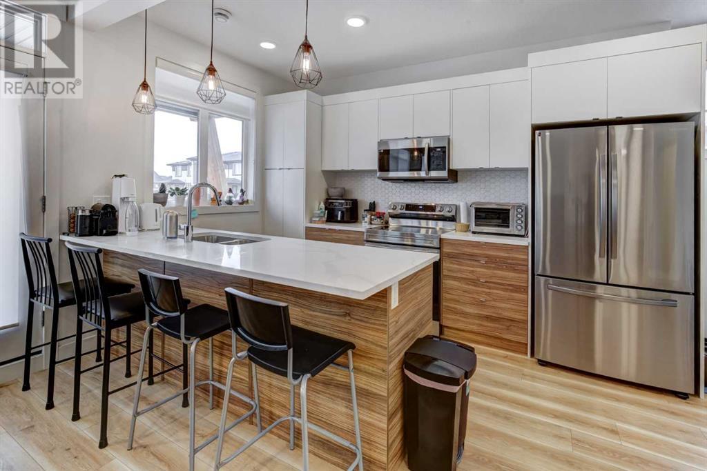 Property at 302, 10060 46 Street NE image 3