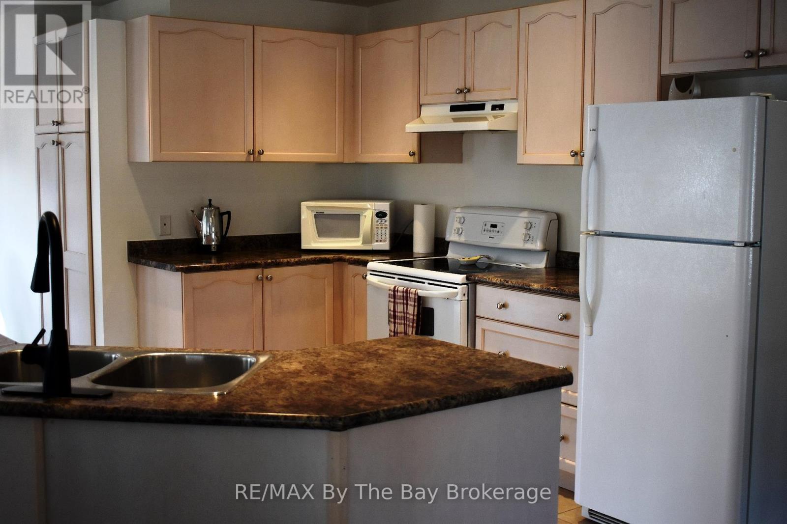 433 Ramblewood Drive, Wasaga Beach, Ontario  L9Z 1P3 - Photo 2 - S12010419