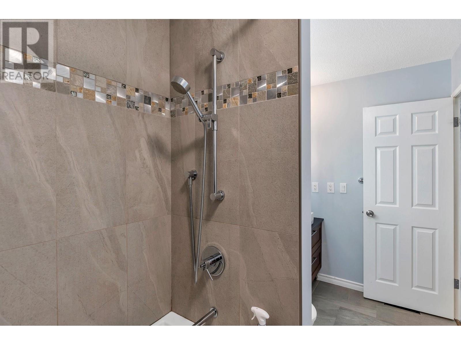 1232 Bluff Drive, Coquitlam, British Columbia  V3E 1C1 - Photo 31 - R2965816