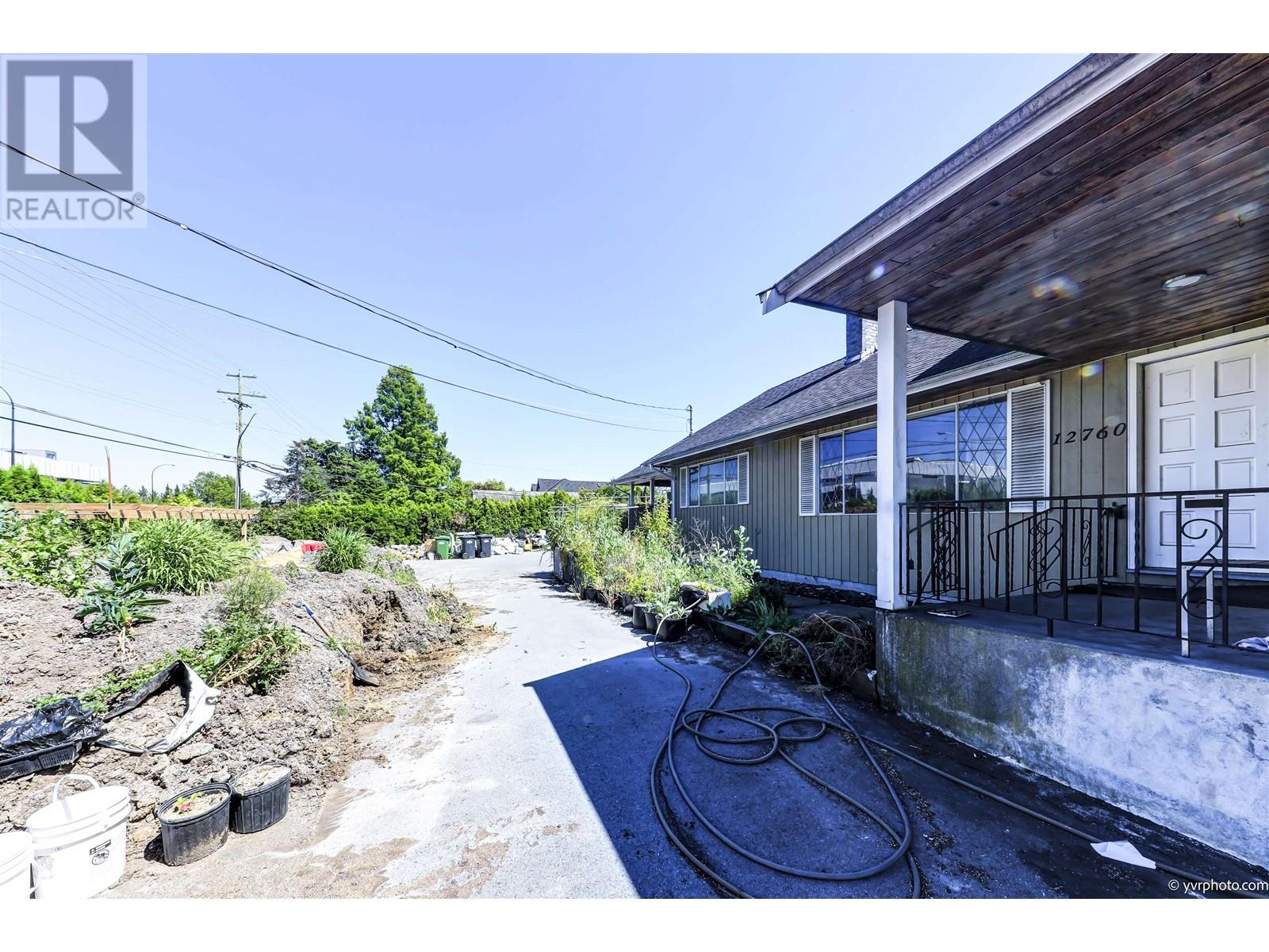 Listing Picture 20 of 24 : 12760 WESTMINSTER HIGHWAY, Richmond / 烈治文 - 魯藝地產 Yvonne Lu Group - MLS Medallion Club Member