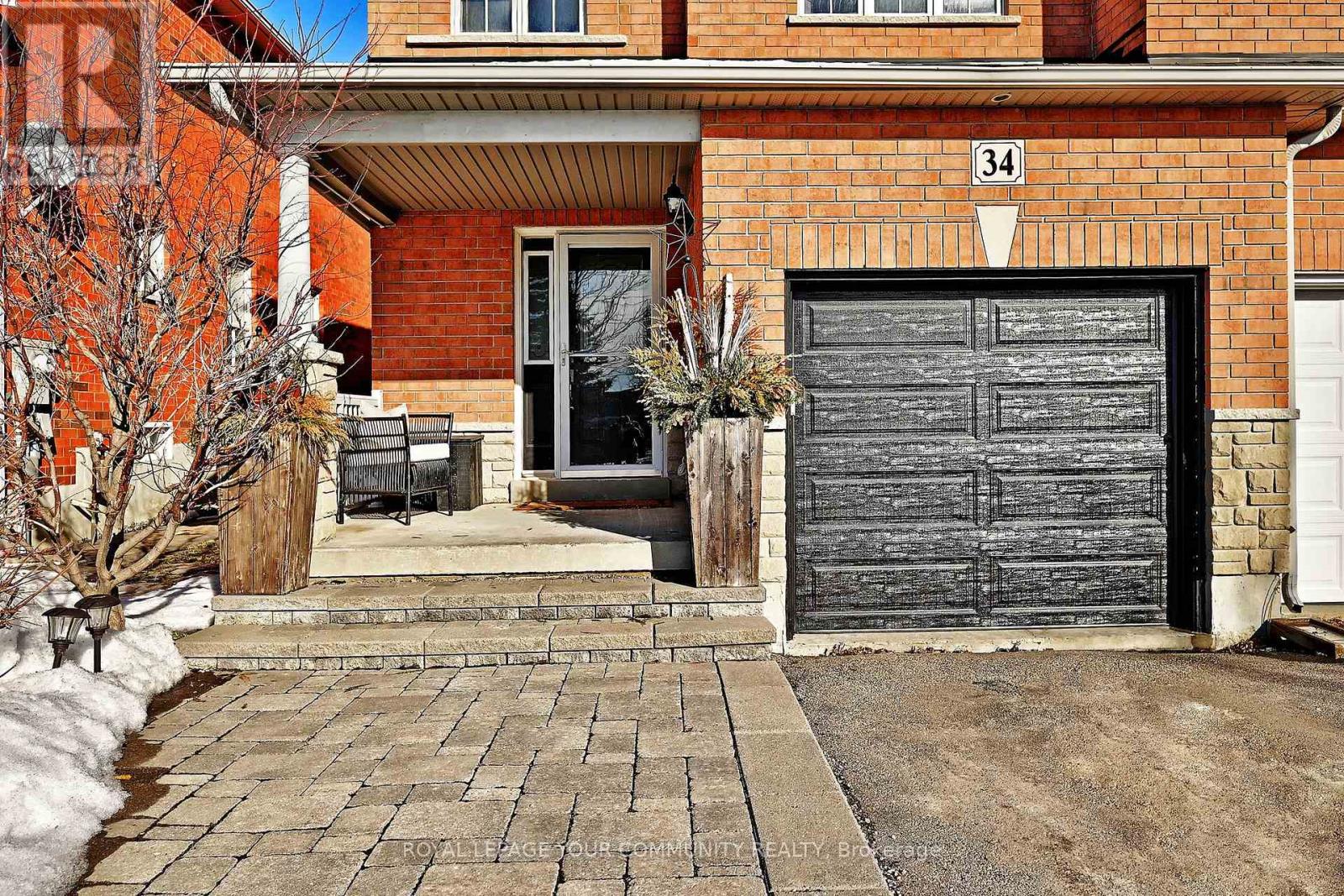 Property at 34 COLLIS DRIVE image 2