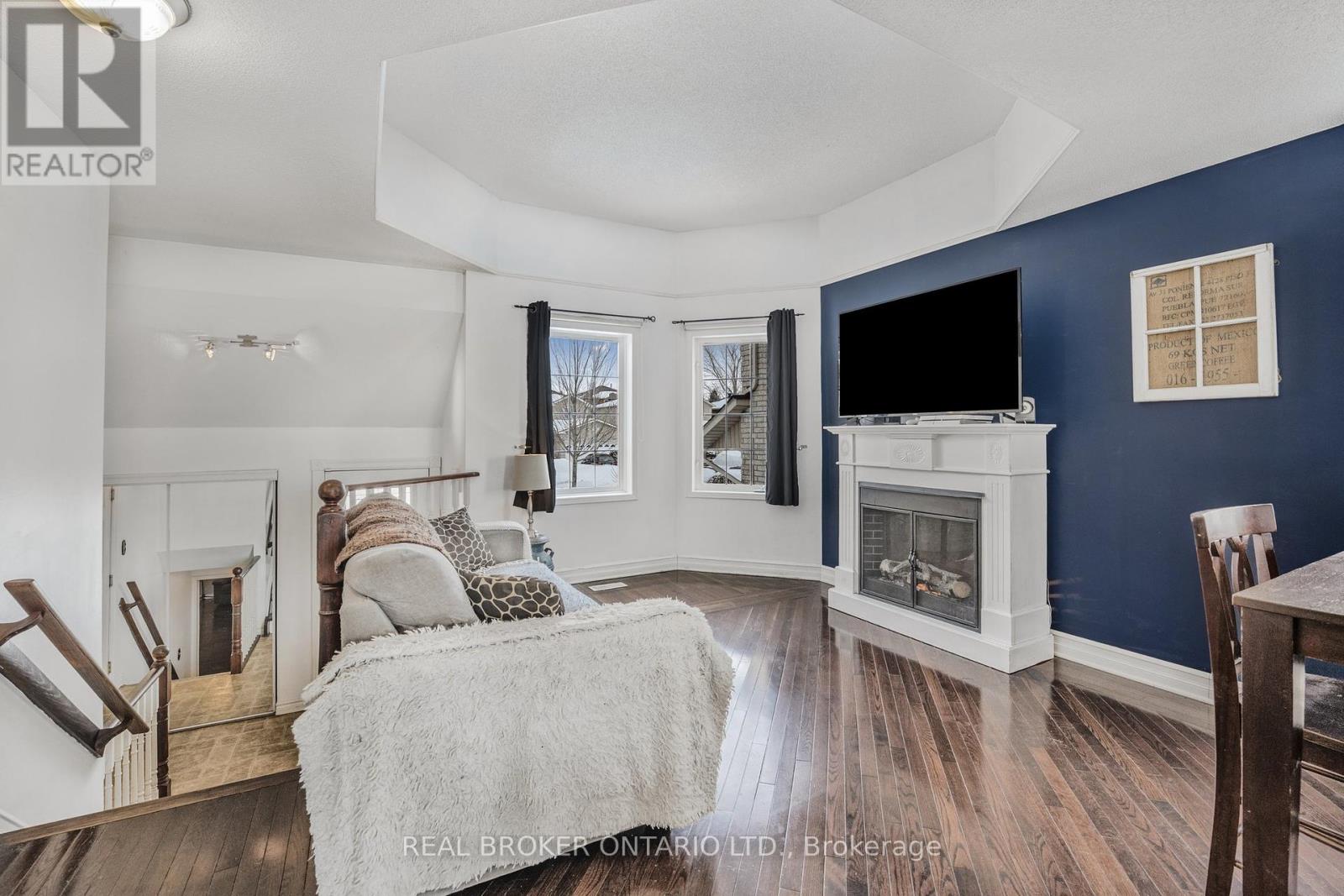 Property at 22 DYKSTRA DRIVE image 4