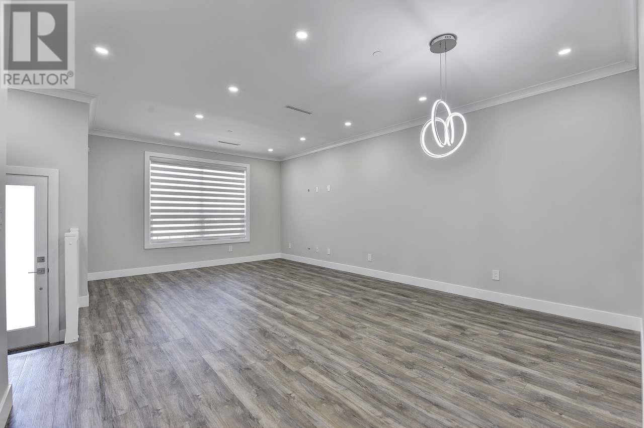 Property at 1118 ROMA AVENUE image 5