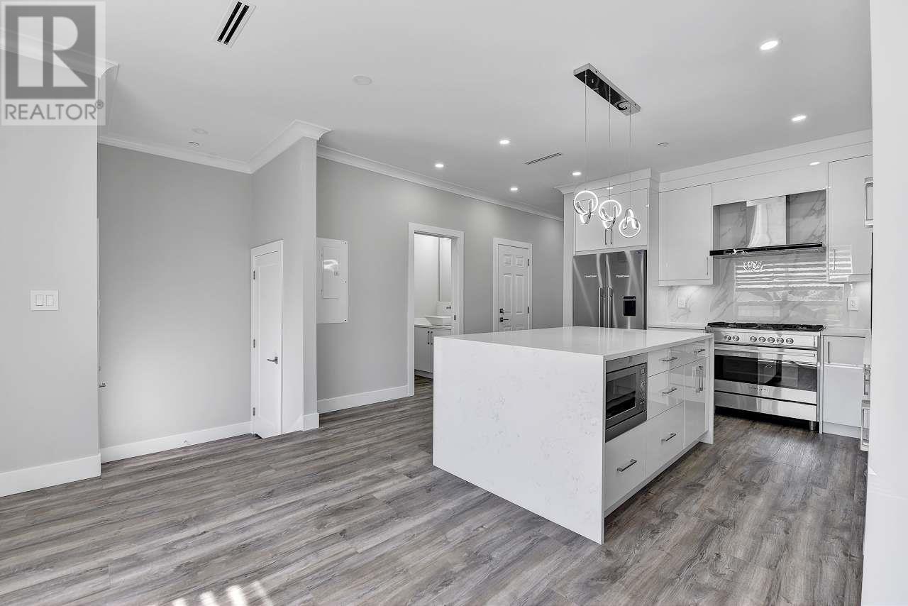 1118 Roma Avenue, New Westminster, British Columbia  V3M 0M4 - Photo 6 - R2974246