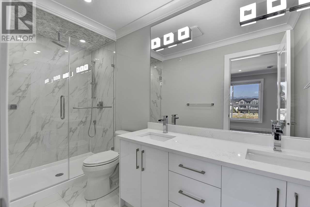 1118 Roma Avenue, New Westminster, British Columbia  V3M 0M4 - Photo 14 - R2974246