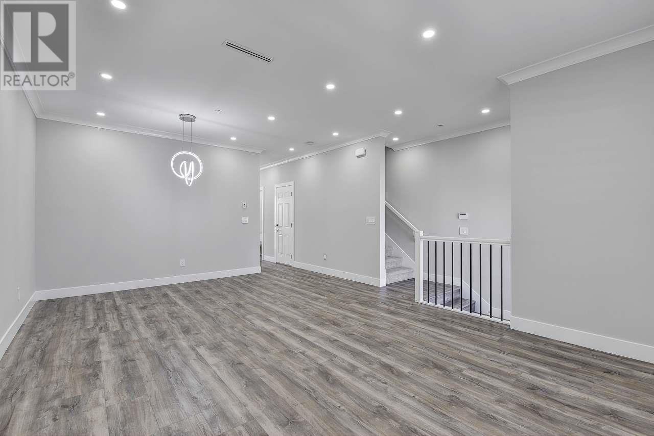 Property at 1118 ROMA AVENUE image 3