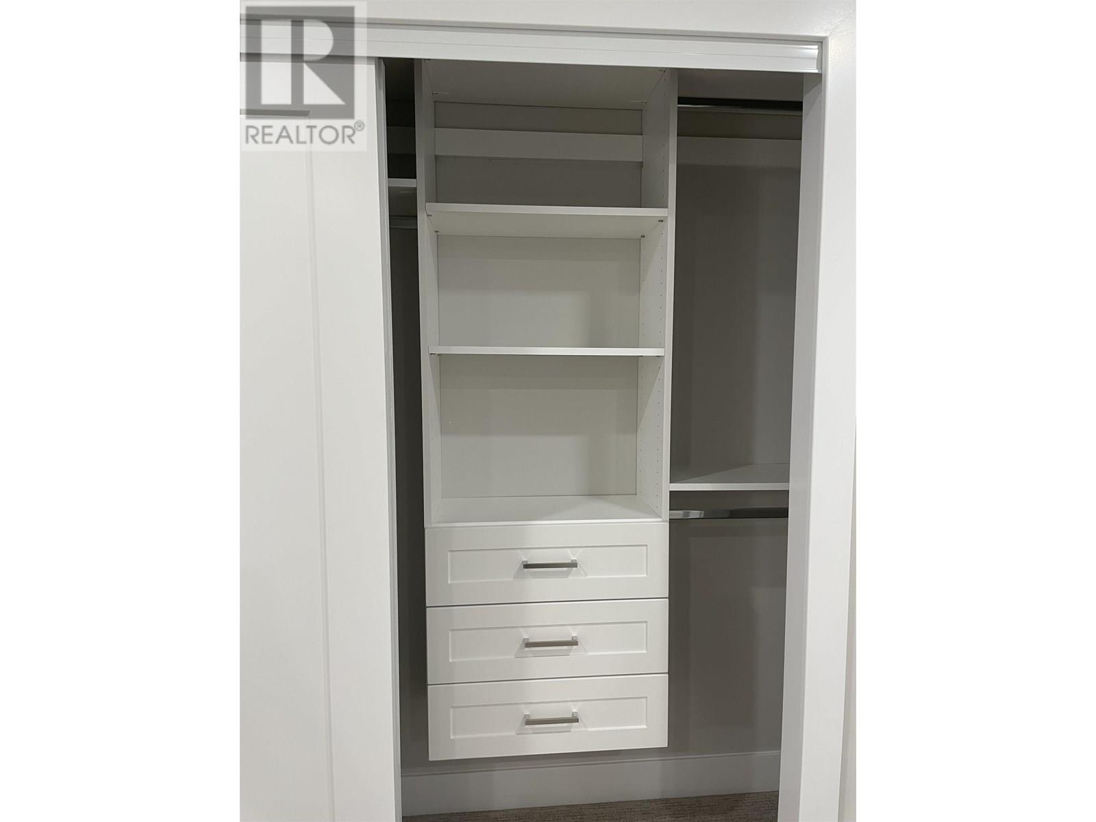 1118 Roma Avenue, New Westminster, British Columbia  V3M 0M4 - Photo 15 - R2974246