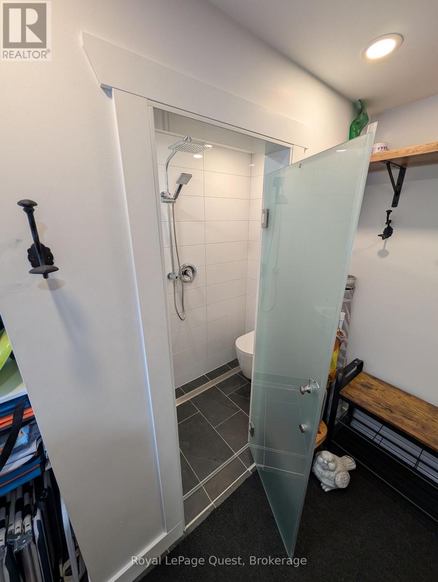 347 Balm Beach Road, Tiny, Ontario  L0L 2J0 - Photo 13 - S12010521