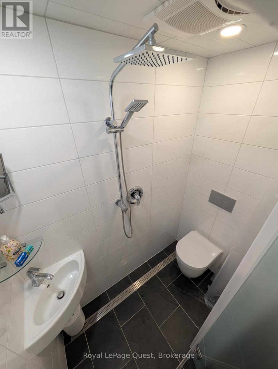 347 Balm Beach Road, Tiny, Ontario  L0L 2J0 - Photo 14 - S12010521