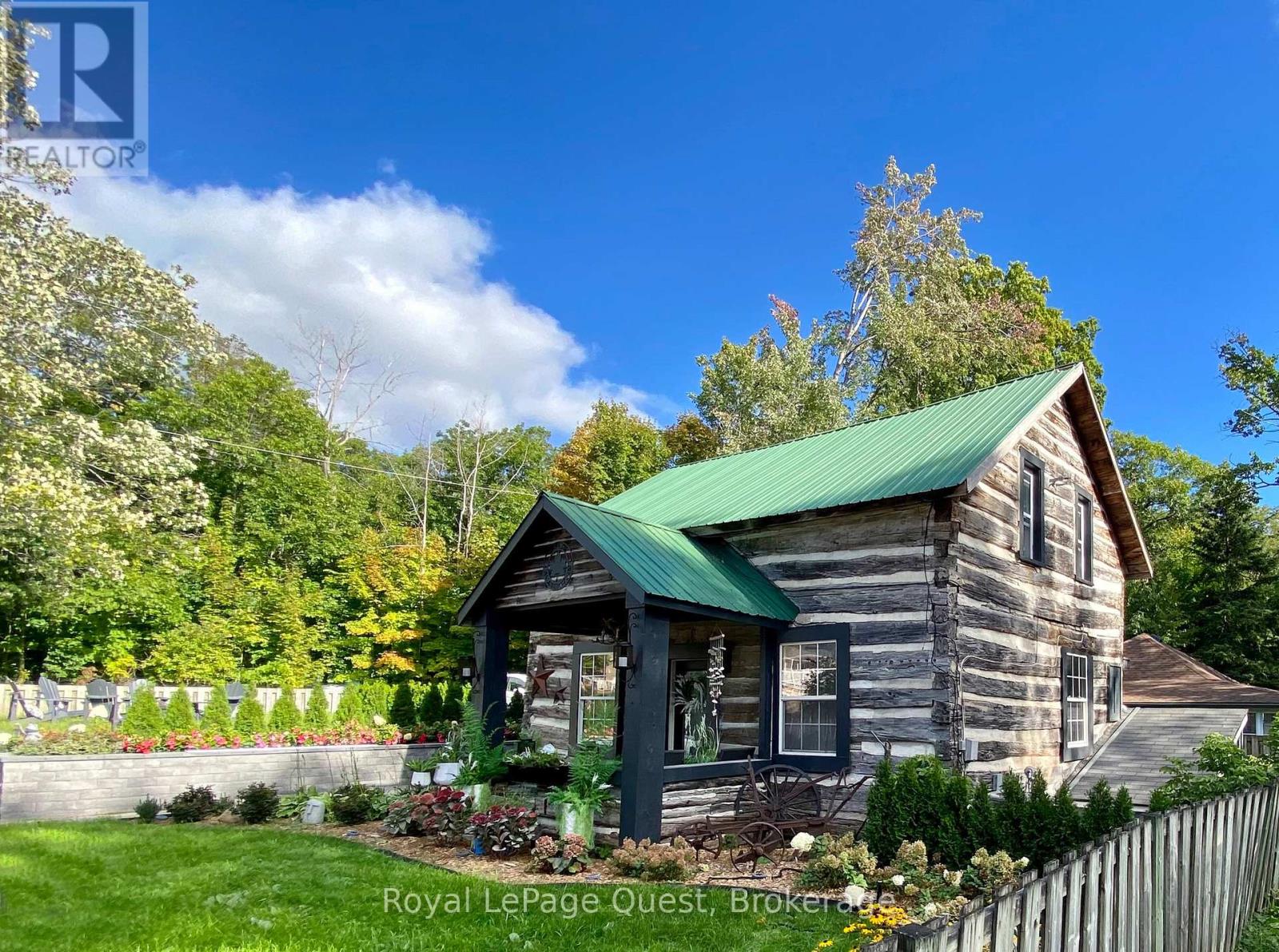 347 Balm Beach Road, Tiny, Ontario  L0L 2J0 - Photo 3 - S12010521