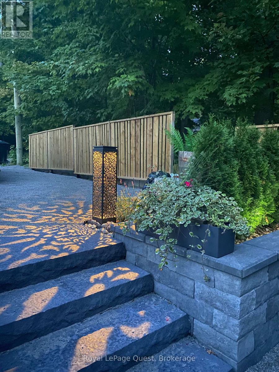 347 Balm Beach Road, Tiny, Ontario  L0L 2J0 - Photo 33 - S12010521